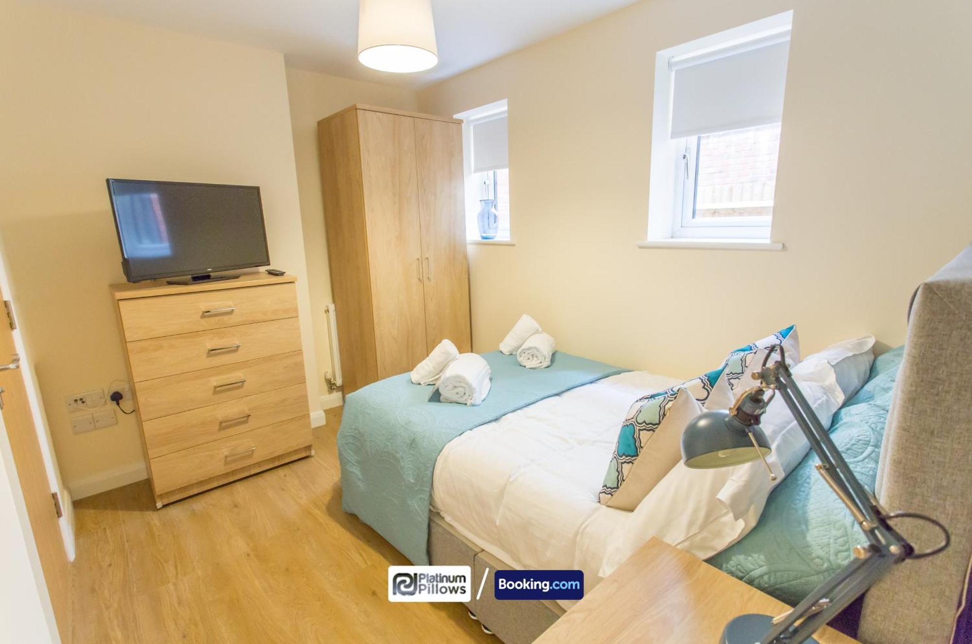 Modern Oxford 2 Bedroom Apartments, Near Headington Hospital, Families & Contractor Accommodation With Parking Εξωτερικό φωτογραφία