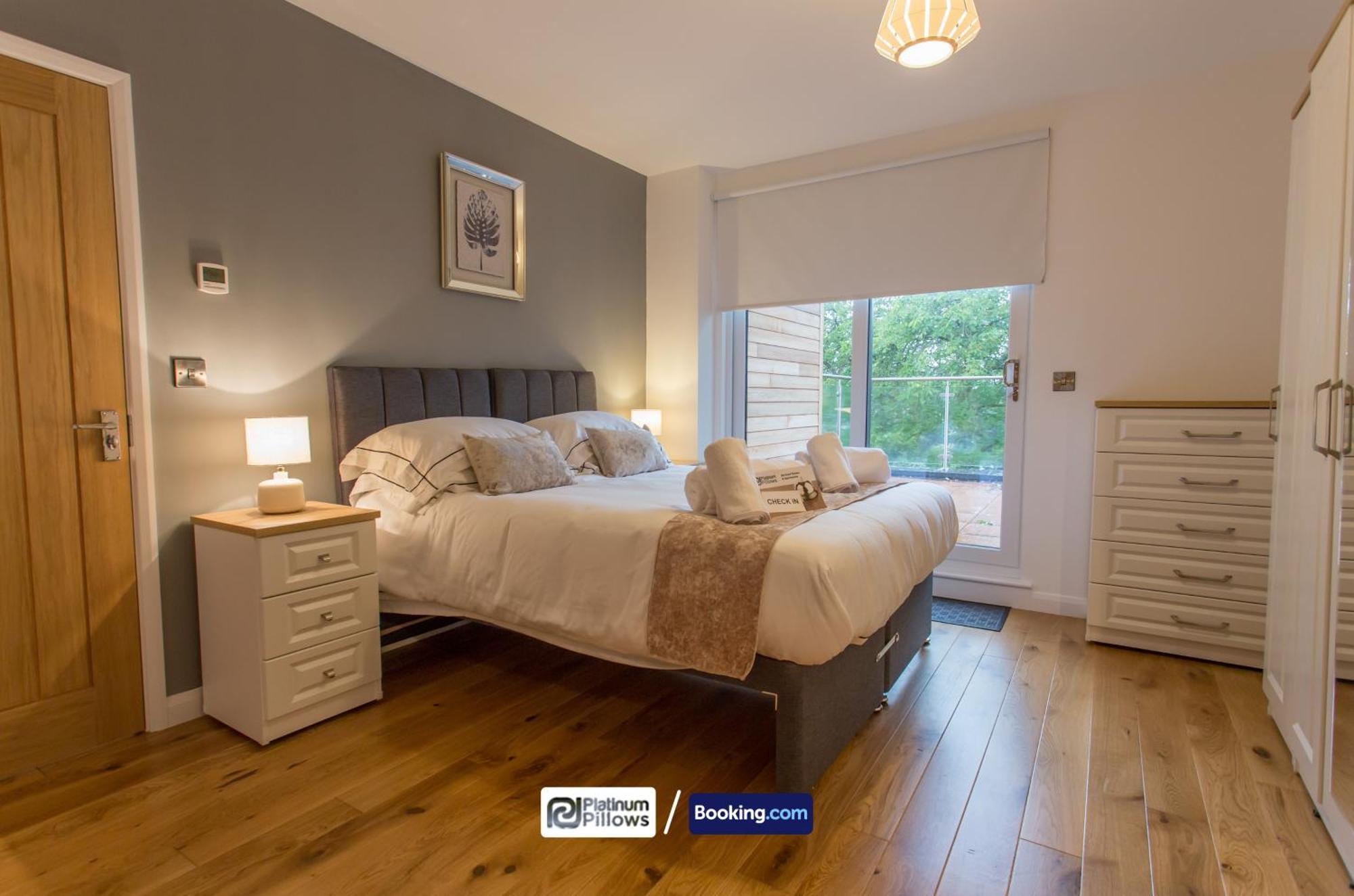 Modern Oxford 2 Bedroom Apartments, Near Headington Hospital, Families & Contractor Accommodation With Parking Εξωτερικό φωτογραφία